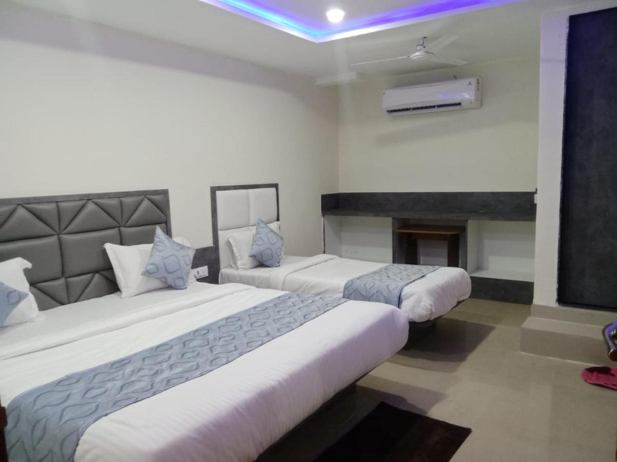 Hotel Rk Villa 巴罗达 外观 照片