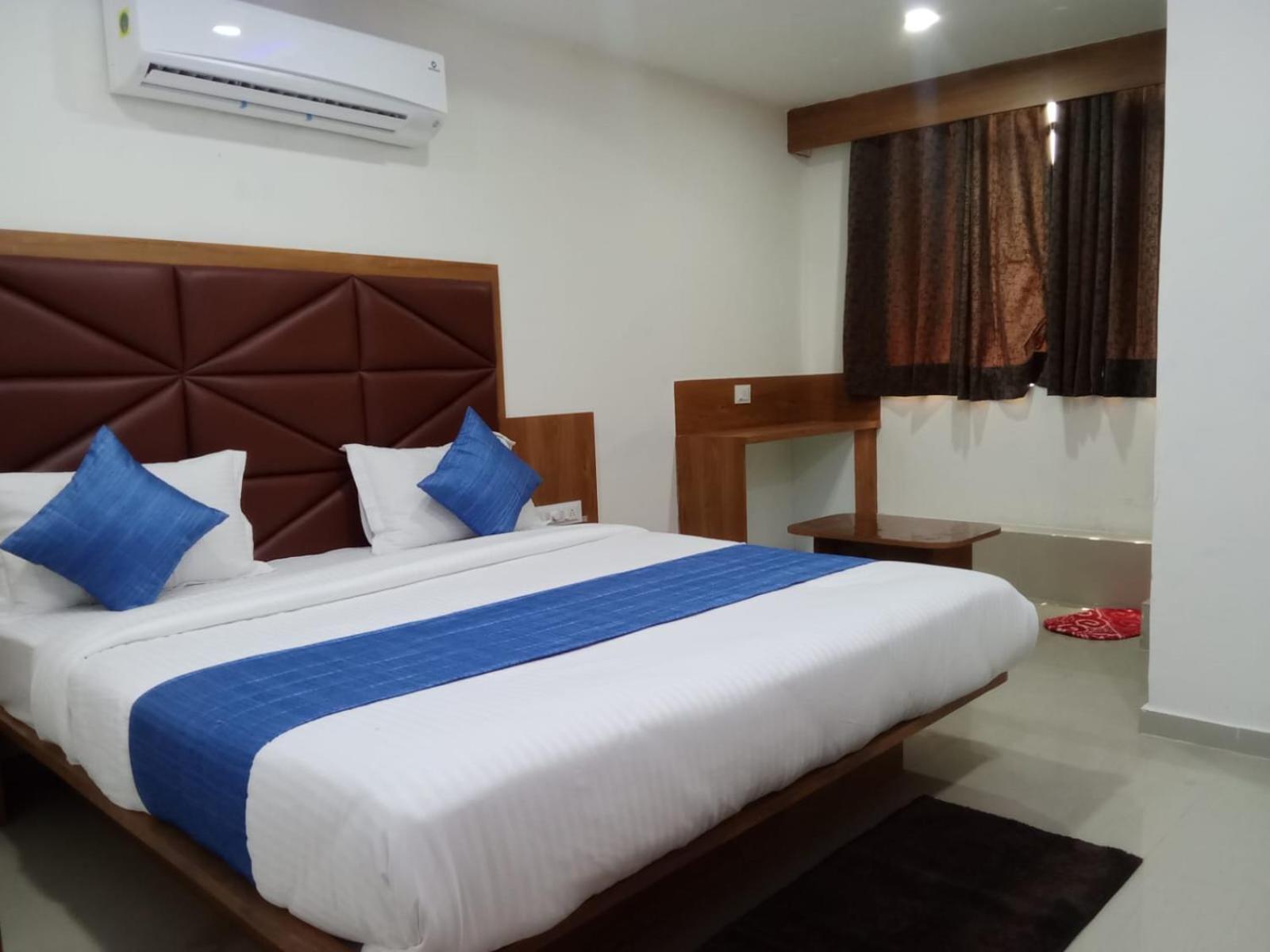 Hotel Rk Villa 巴罗达 外观 照片